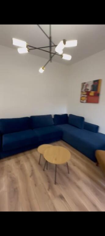 Super Apartment 2+1+parking for rent at Komuna e Parisit/Kristal Center (700 Euro)