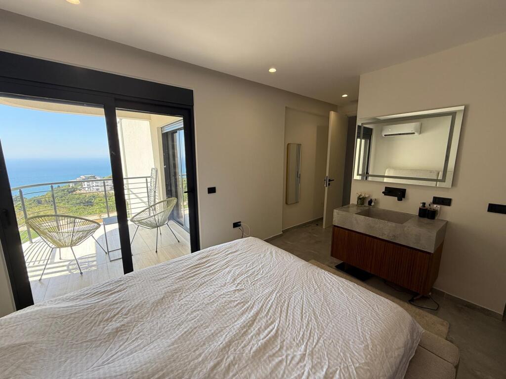 APPARTAMENTO 2+1 IN VENDITA A ULCINJ, MONTENEGRO