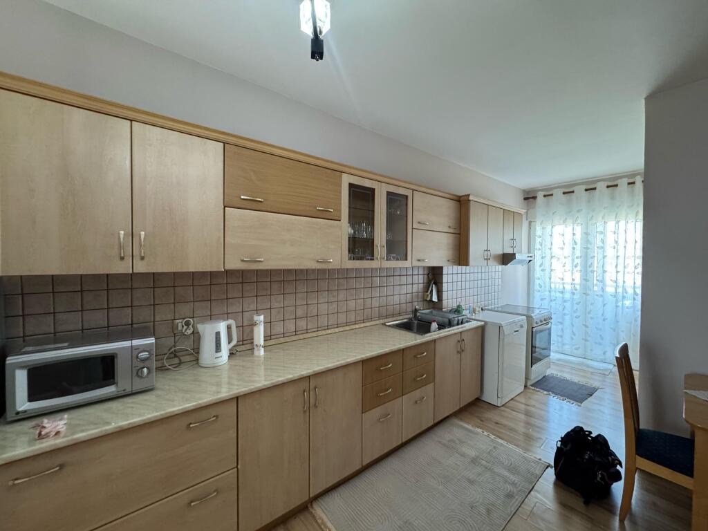 Appartamento 1+1 in affitto 📍 Indirizzo: Via Elbasan, di fronte all'Ambasciata Americana 💶 Prezzo: 600€/mese