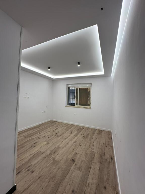 Petro Nini Shitet Apartament 1+1