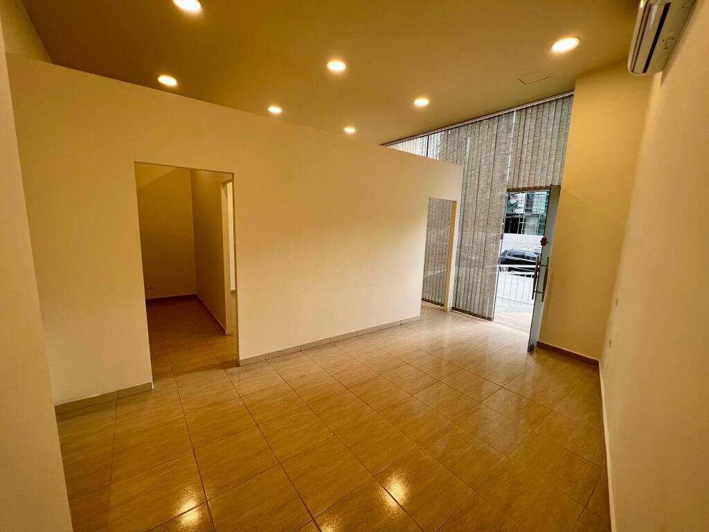 📣 QERA Ambient Biznesi 📍 Prane Ish Ekspozites ✨   🏢 Ndertim i Ri  🪜 Kati 0 📐 Siperfaqe 44 m2     💶 Cmimi 550 Euro Neto