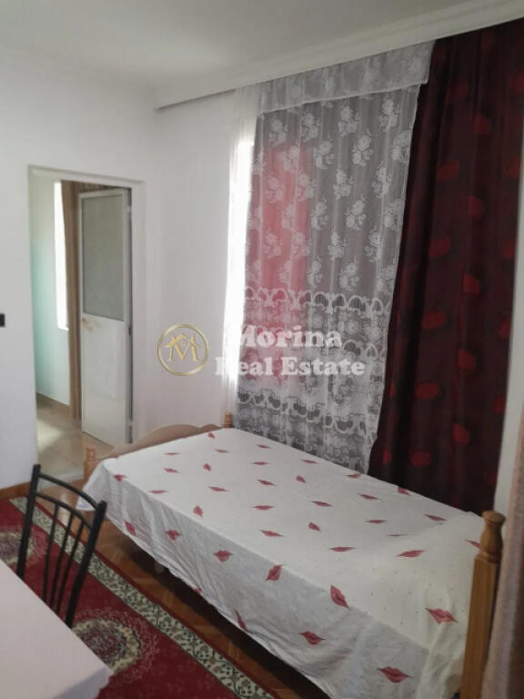 Affitto, Casa Privata 1+1, Porcelana, 300 Euro