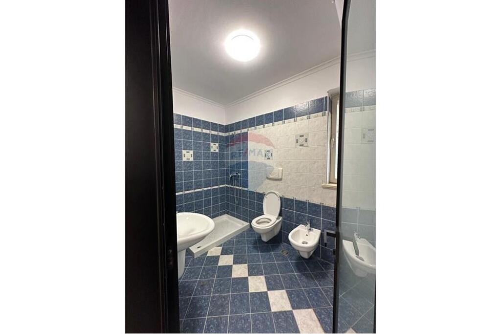 APARTMENT 1+1 FOR SALE NEAR THE LAKE !