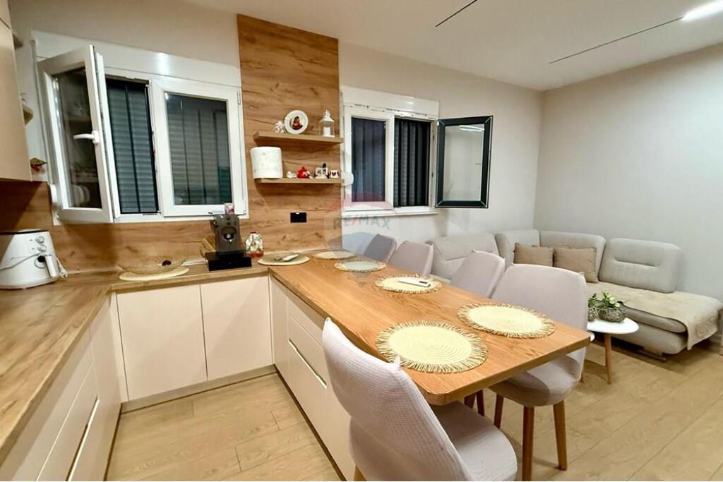 2+1 APARTMENT FOR SALE, DIBRËS STREET