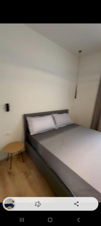 Super Apartment 2+1+parking for rent at Komuna e Parisit/Kristal Center (700 Euro)