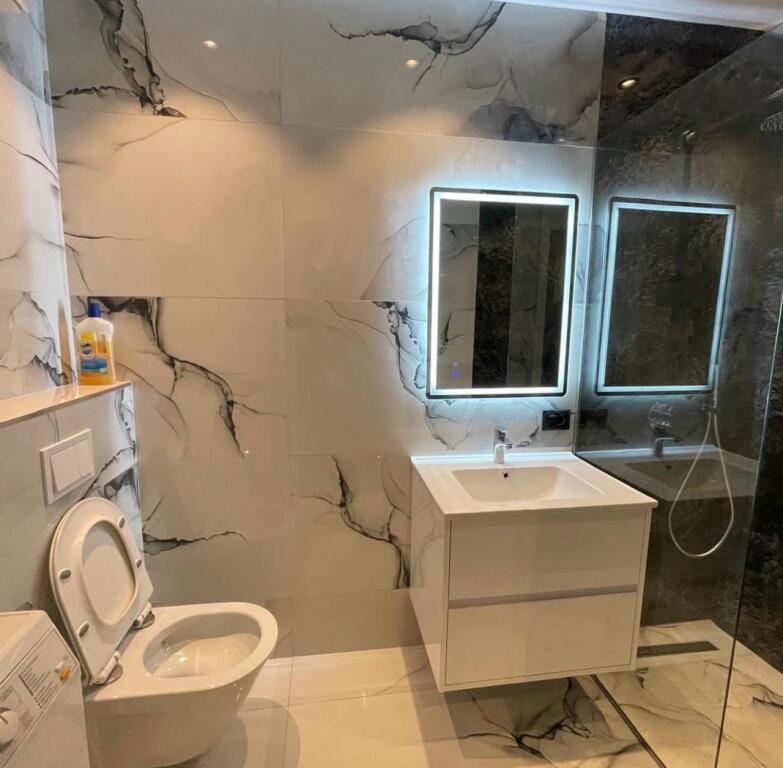 ⚜️ JEPET APARTAMENT 1+1 ME QIRA - Rr. Kavajes / 