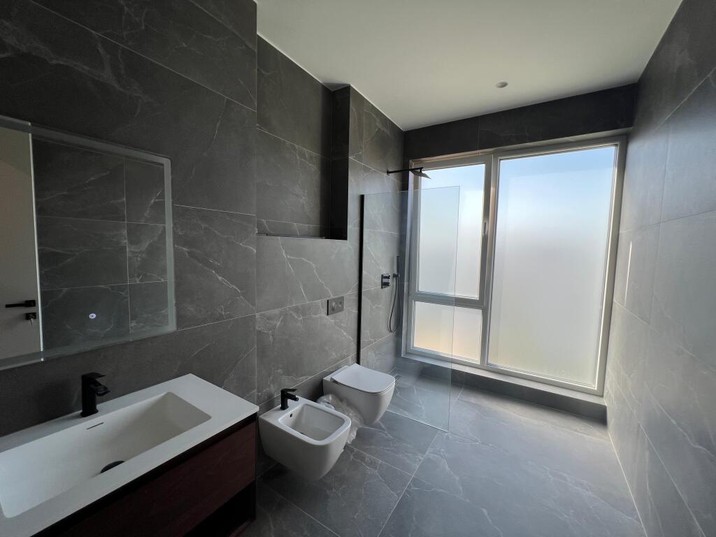 📣 FOR RENT Adjoined Villa, Dry Lake