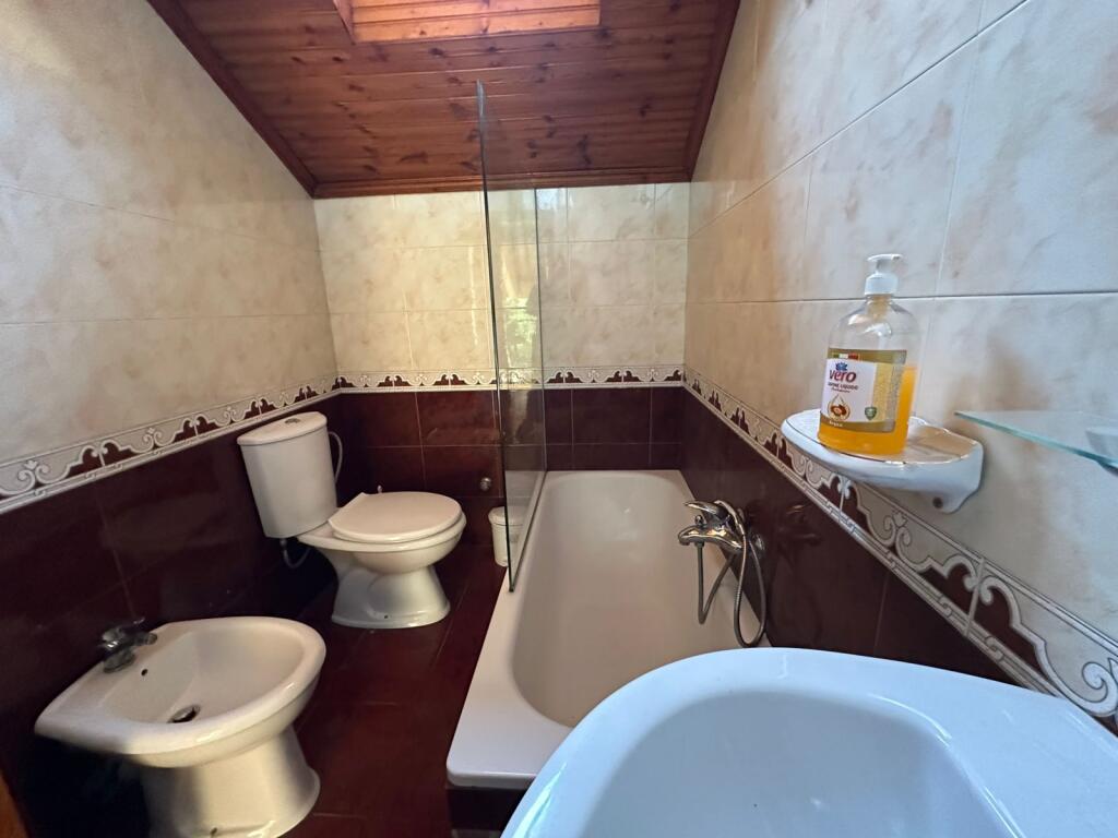 In affitto, Appartamento 2+1 "Rruga e Dibrës", Tirana.