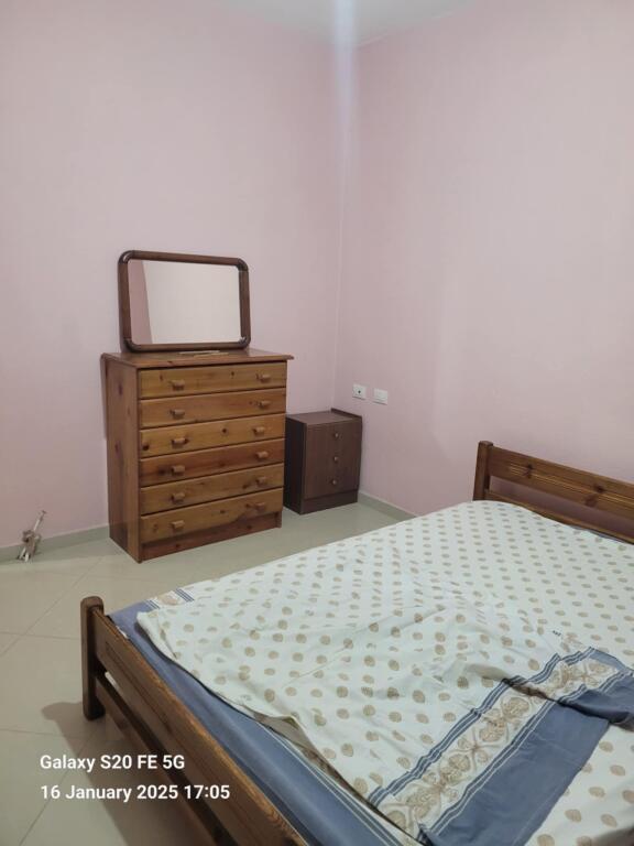 Casa privata -Astir 32,000 L