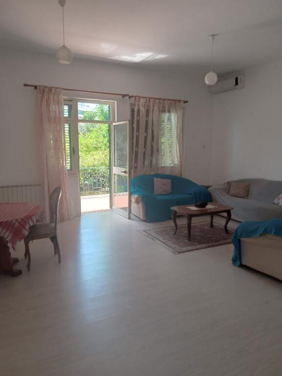 For rent 2+1 first floor villa 450 eu furnished