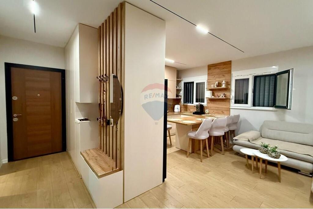 2+1 APARTMENT FOR SALE, DIBRËS STREET