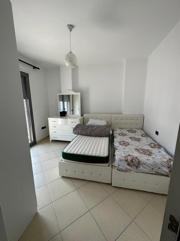 affittasi appartamento 2+1+2 in via Kosovareve