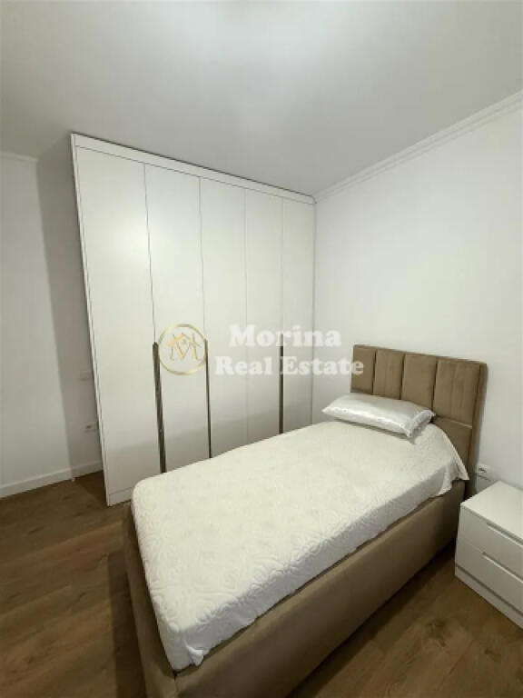 Affitto, Appartamento, 2+1+2+Balconi+Deposito, Via Elbasan, 900 euro/mese