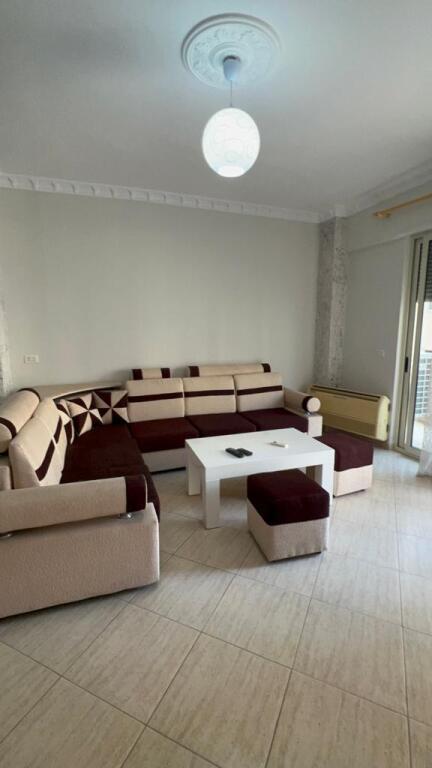 Shitet Apartament 2+1–Vetëm 200 metra nga plazhi
