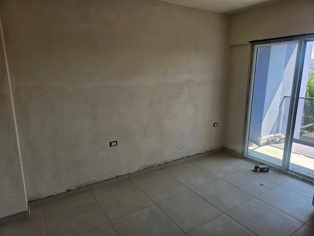 Vendesi Appartamento 1+1 – Adriatik Garden, Golem