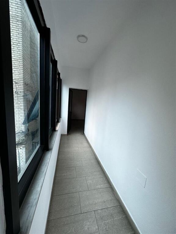BUSINESS PREMISES FOR RENT FOR OFFICES BRRYLI 230 M2