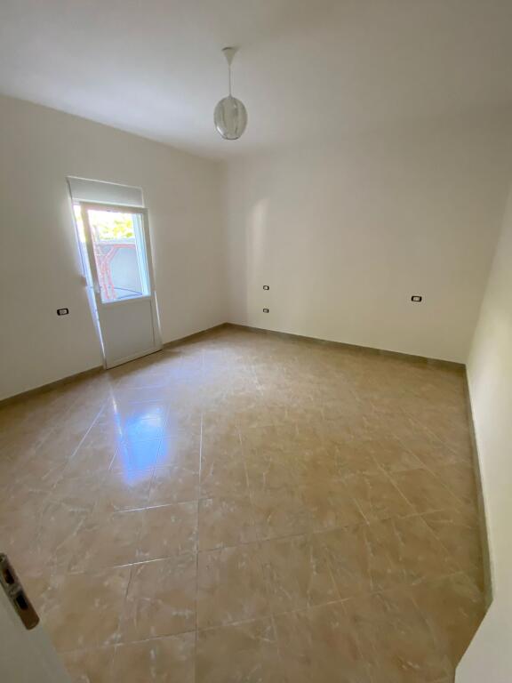 350€ Apartment 1+1+parking space for Rent Laprake, Military Hospital