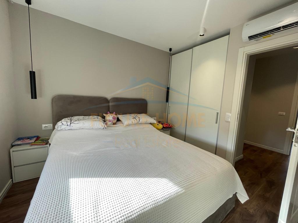 In vendita, Appartamento 3+1+2, 21 Dhjetori, Tirana.