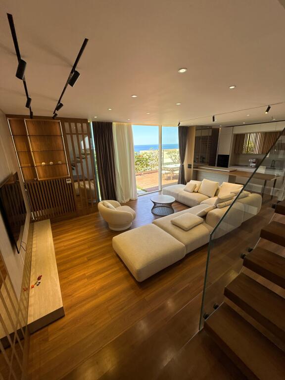 VILLA DI LUSSO A GREEN COAST 1