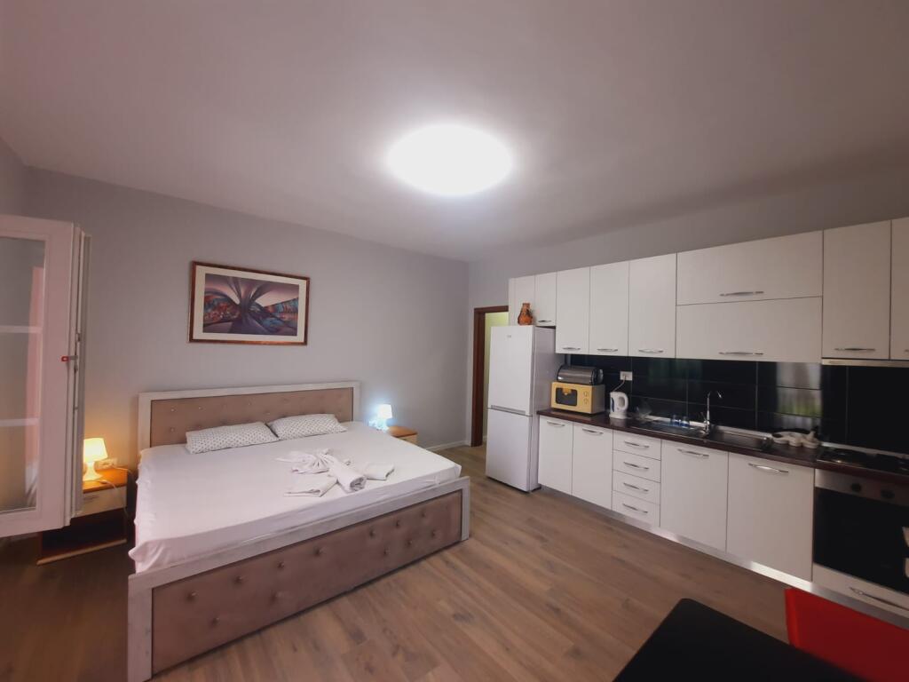 Gas stove 550 eu for rent at the 15th floor