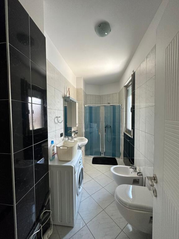 affittasi appartamento 2+1+2 in via Kosovareve
