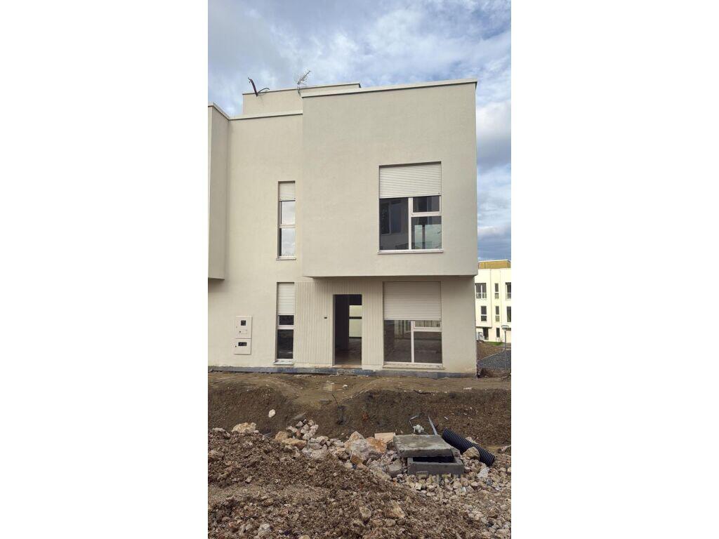 VILE PER QIRA TE REZIDENCA AbA (PRANE SANATORIUM)