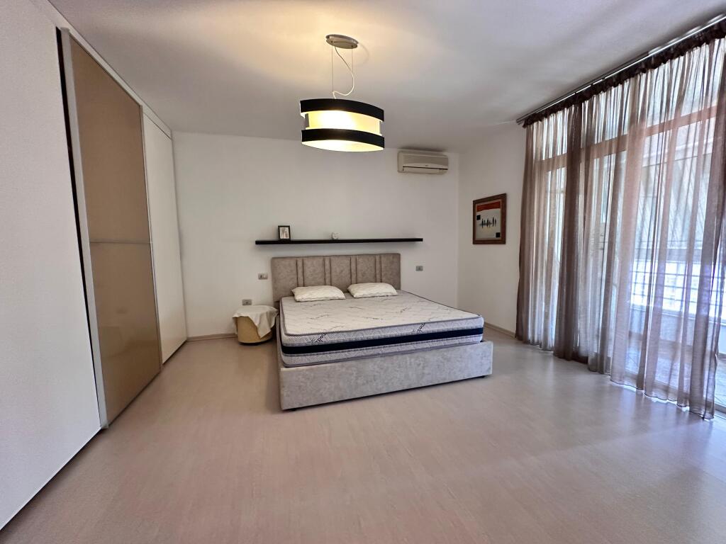 Apartment 2+1+2 for Rent – Commune of Paris