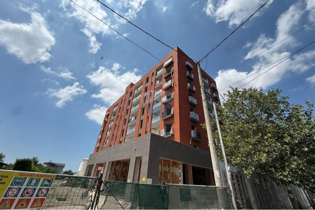 APARTMENT 1+1 FOR SALE IN KAMEZ