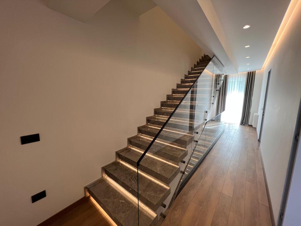 📣 FOR RENT Adjoined Villa, Dry Lake