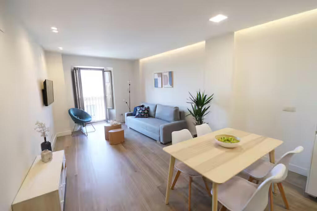 Apartment For Rent 2+1+2 in Don Bosko (ID B2201407) Tirana.