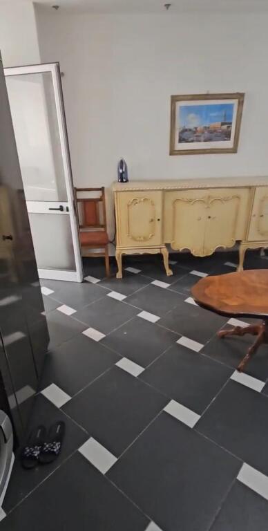 Monolocale in affitto, nella zona di 21 Dhjetori, vicino a Mozaiku
