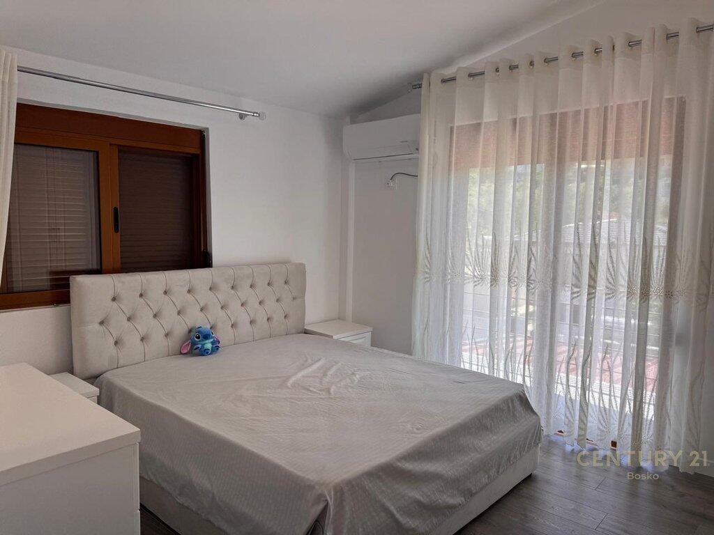 Rent Apartment 2+1+ Parking in Senatorium,