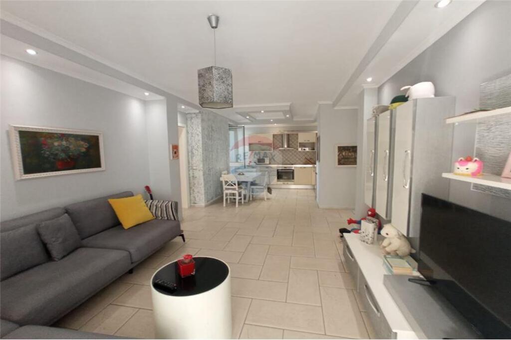 Apartment 2+1 for rent, near ''Gjuhet e Huaja'', and Air Albania.