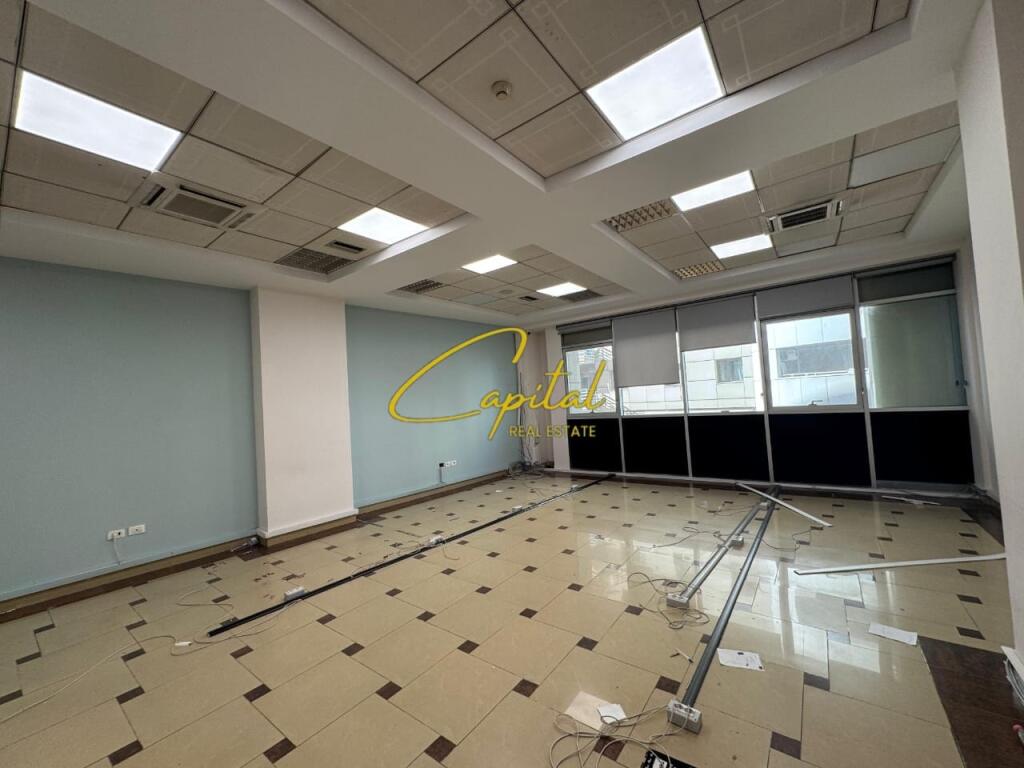 AMBIENT BIZNESI ME QERA 108M2 QENDER 80.000 LEKE
