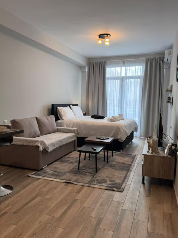 Apartament Me Qera 2+1+2+Post Parkimi prane Cassa Italia (ID B2201410) Tirane