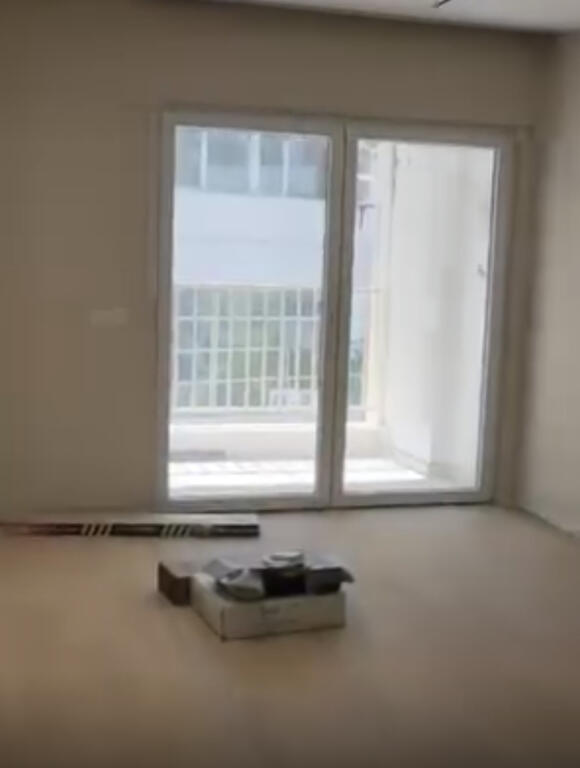 Jepet apartament 1+1 me qira bosh tek Zogu I Zi!