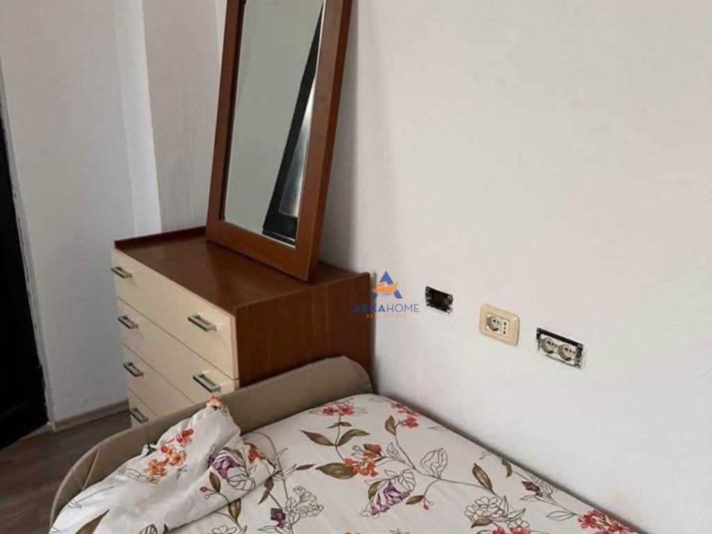 SHITET APARTAMENT 2+1+BALLKON "KOMUNA E PARISIT" 175.000 EURO.
