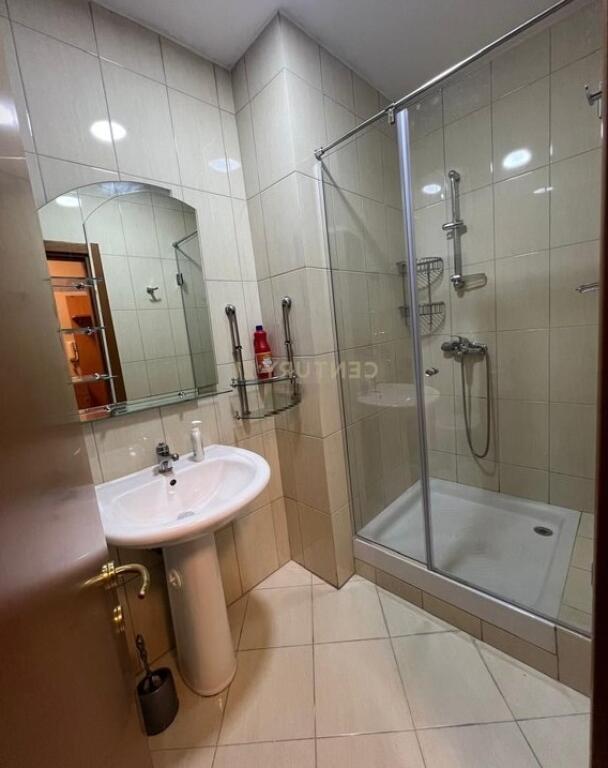 APARTAMENTI ME QERA 1+1,AMBASADA AMERIKANE