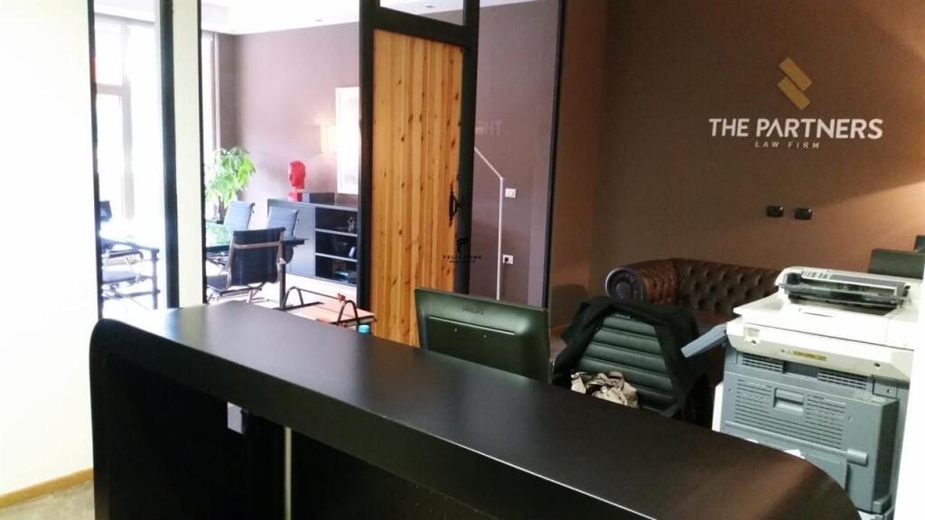 ZYRE ME QERA 131 M2 LIQENI 1800 EURO