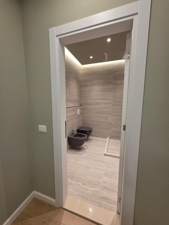 Shitet apartament 1+1 tek Rruga e Bogdaneve!