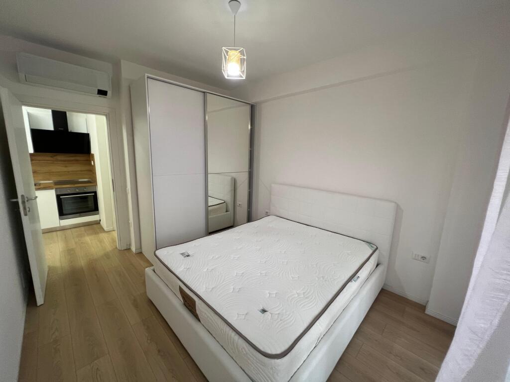 Jepet me qera 1+1 Tek 21 Dhjetori