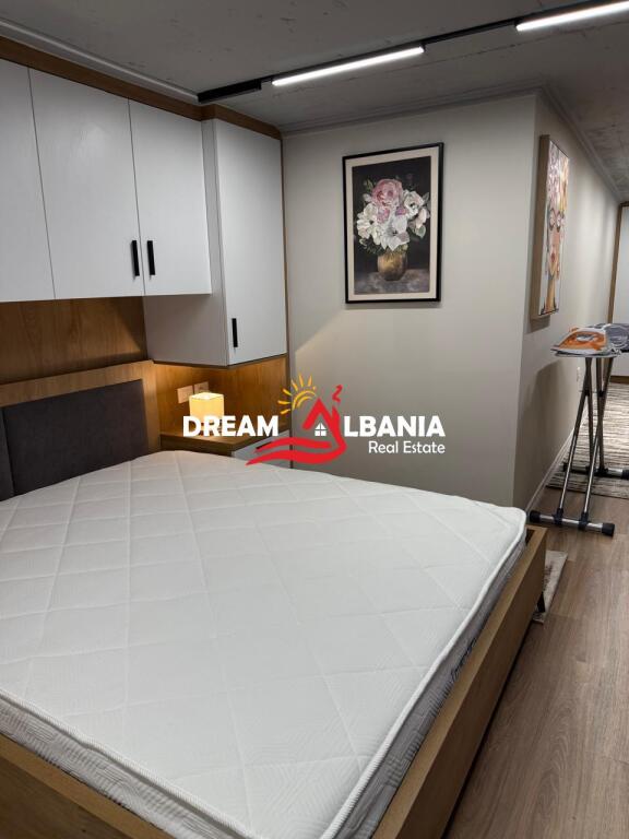 Appartamento Duplex in Affitto in Via Kavaja, vicino al Complesso Golden Park a Tirana (ID 42215326)