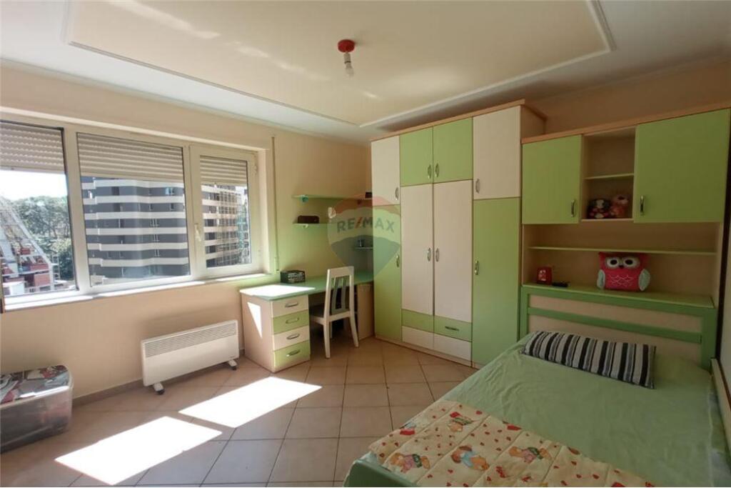 Apartament - Për Qira - Stadiumi Air Albania