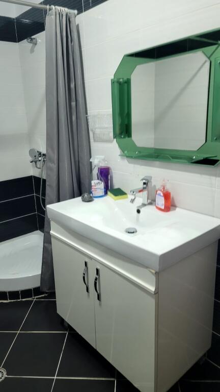Apartament me qera 1+1 Astir