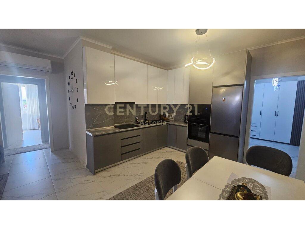 Apartment 2+1+2 for rent in Kinostudio