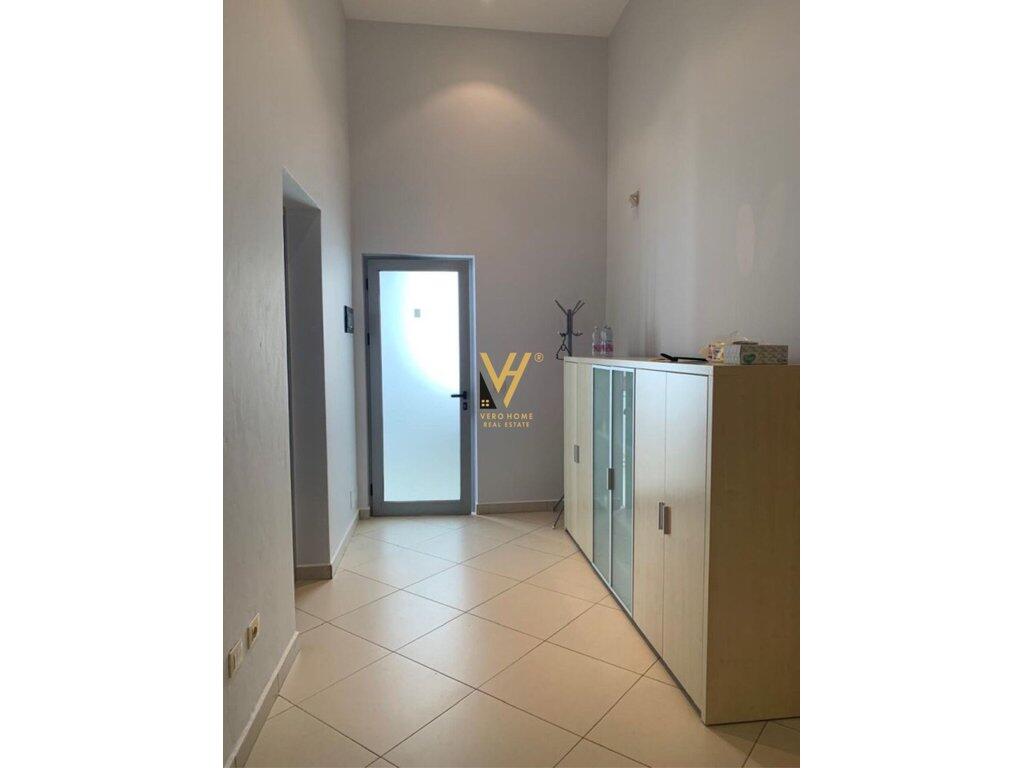BUSINESS PREMISES FOR RENT 40M2, DIBRA STREET, 43,000 LEKE