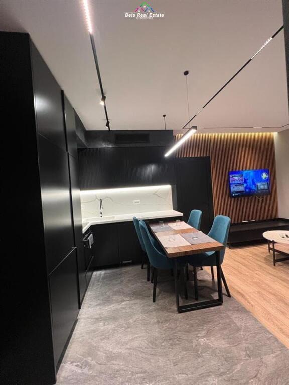 Apartament Me Qera 2+1+2+Post Parkimi tek Rruga e Barrikadave (ID B2201068) Tirane