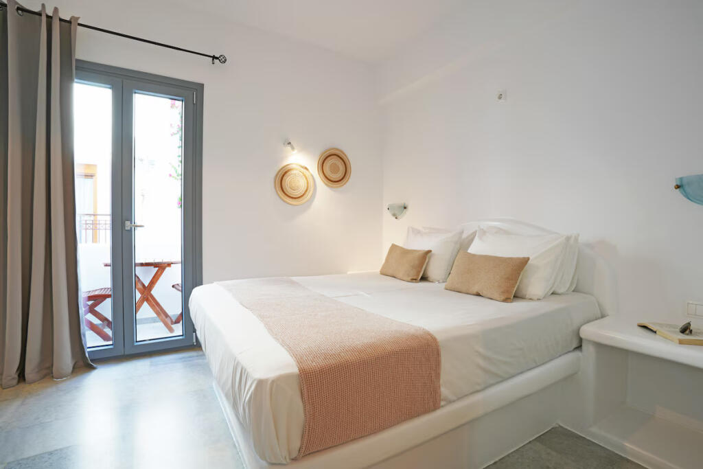 Luxury Apartment 2+1+2 for rent at Residenca Olimpik (ID B2201408) Tirane