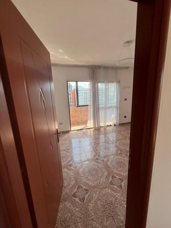 Apartment 1+1 for rent, Pallati me Shigjeta