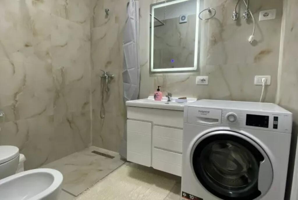 📢ESCLUSIVO – Appartamento 2+1+2 in Affitto al Complesso Alb~Edil, zona 5 Maji!
